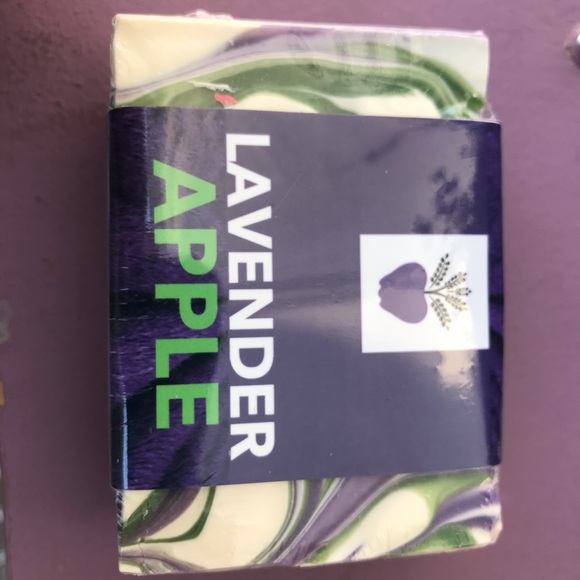 Lavender Apple goats milk soap - Picture 2 of 4